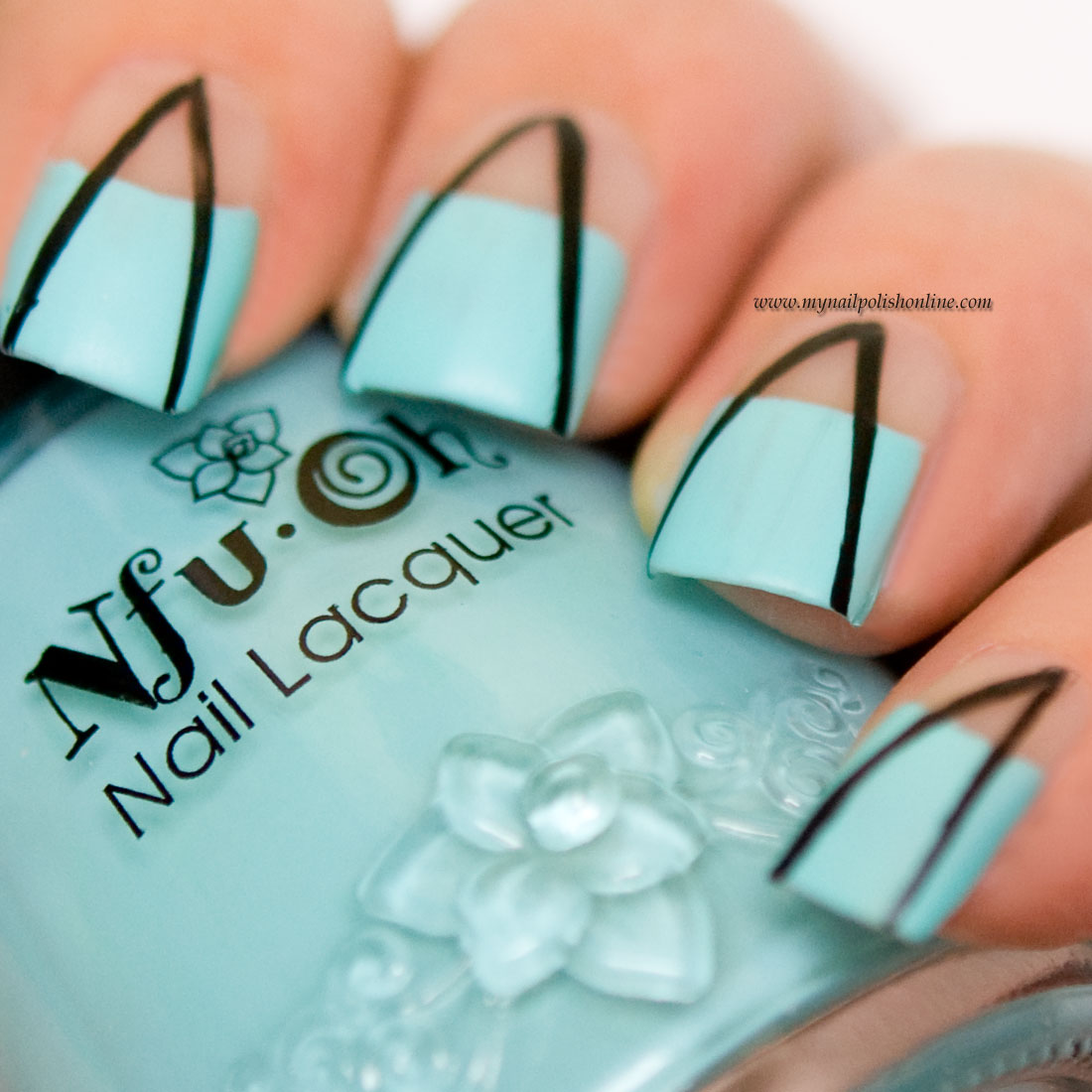 Abstract Nail Art with negative Spaces
