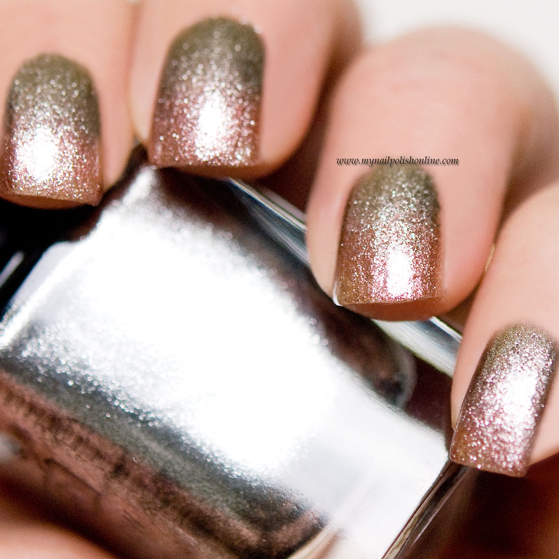 Metallic gradient nails