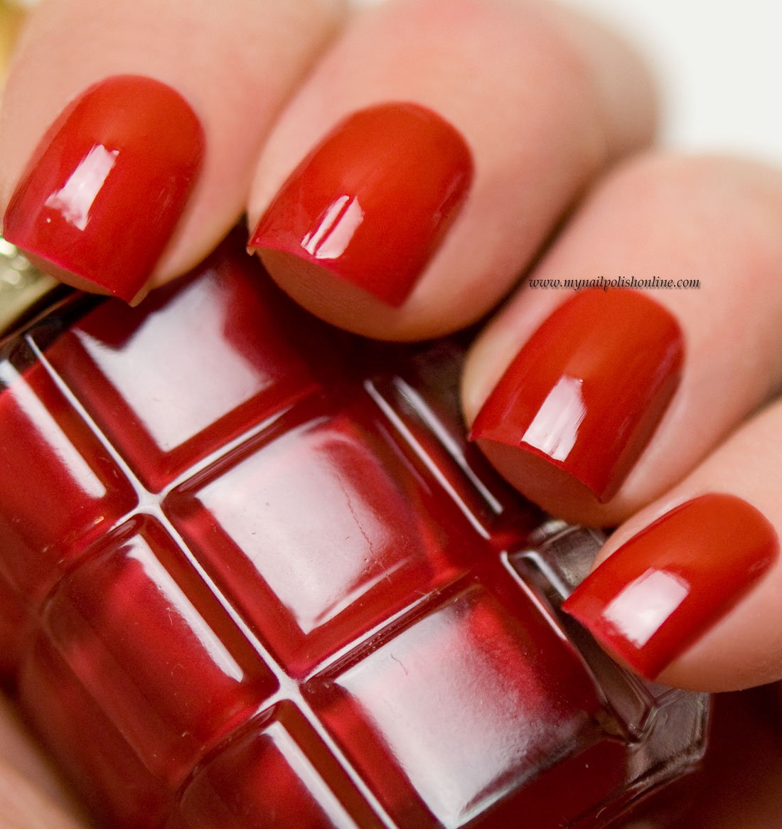 L'Oreal - Rouge Amour - My Nail Polish Online