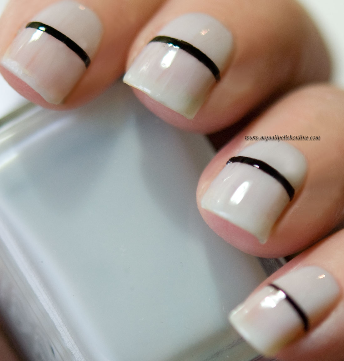 Minimalistic nails, lines

