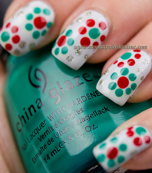 Christmas Eve manicure - Dots - My Nail Polish Online